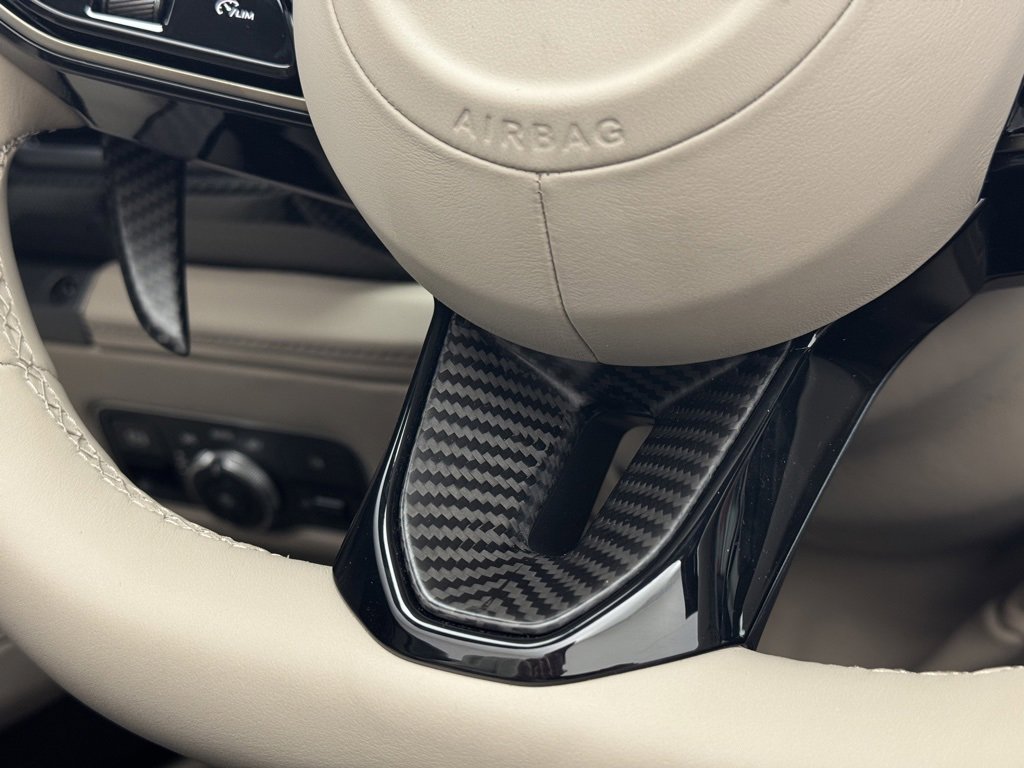 New 2026 Aston Martin Vanquish Convertible image 19