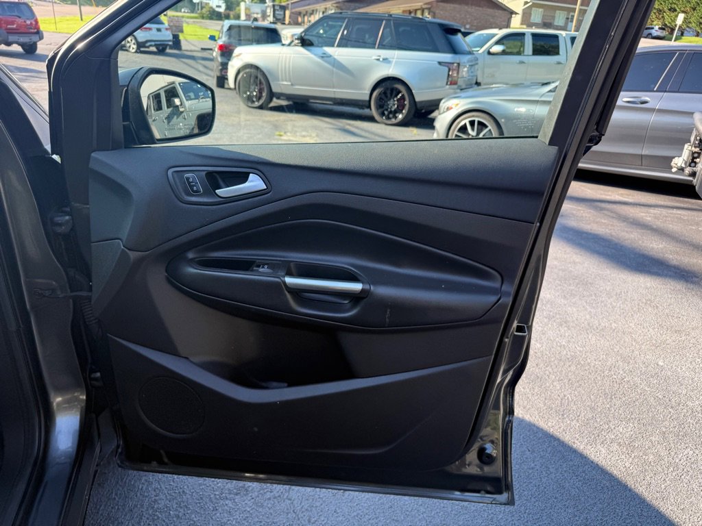 Used 2017 Ford Escape Titanium image 55