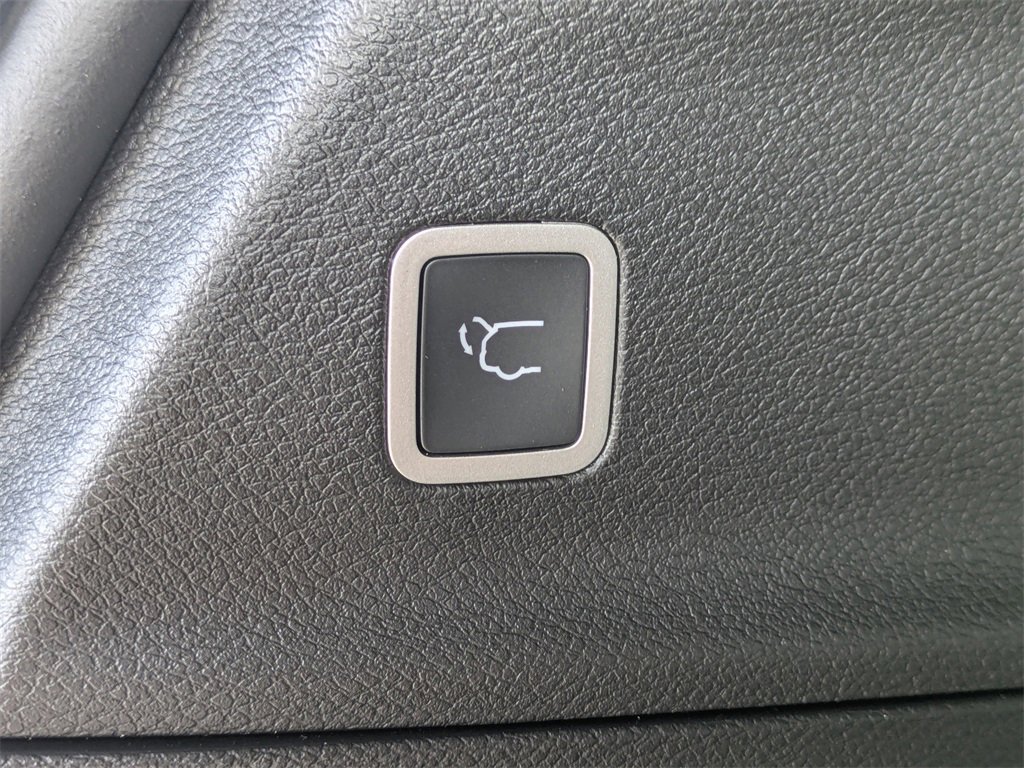 New 2026 Chrysler Pacifica Select image 14