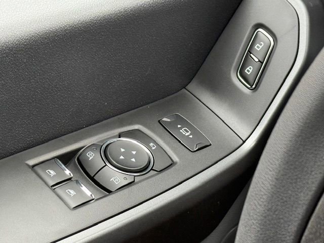 New 2025 Ford F350 XLT image 30