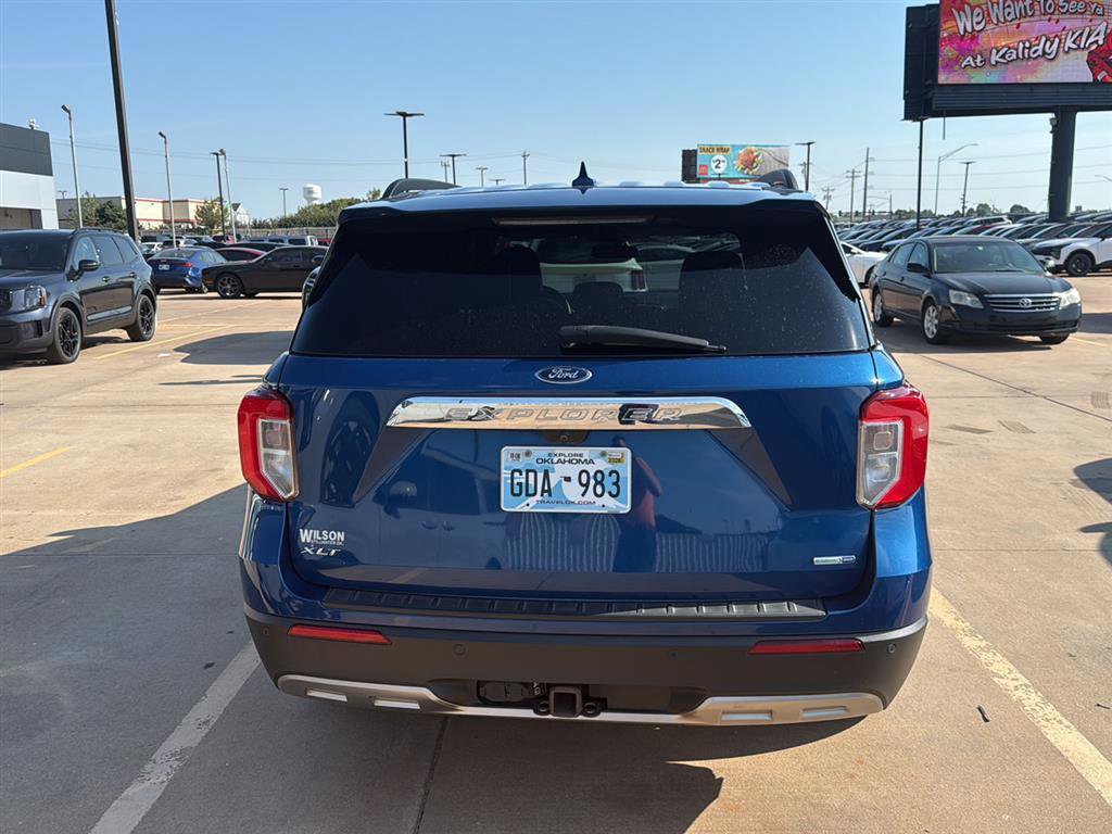 Used 2020 Ford Explorer XLT w/ Equipment Group 202A image 10