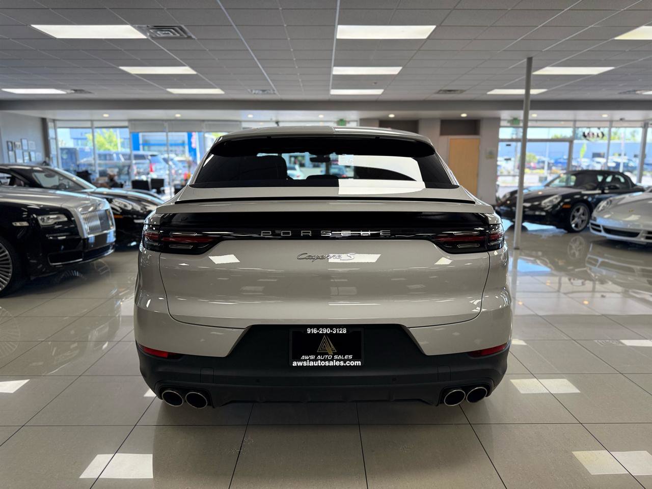 Used 2021 Porsche Cayenne S AWD/4WD image 5