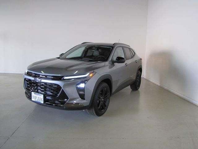 Used 2025 Chevrolet Trax ACTIV w/ Driver Confidence Package image 1