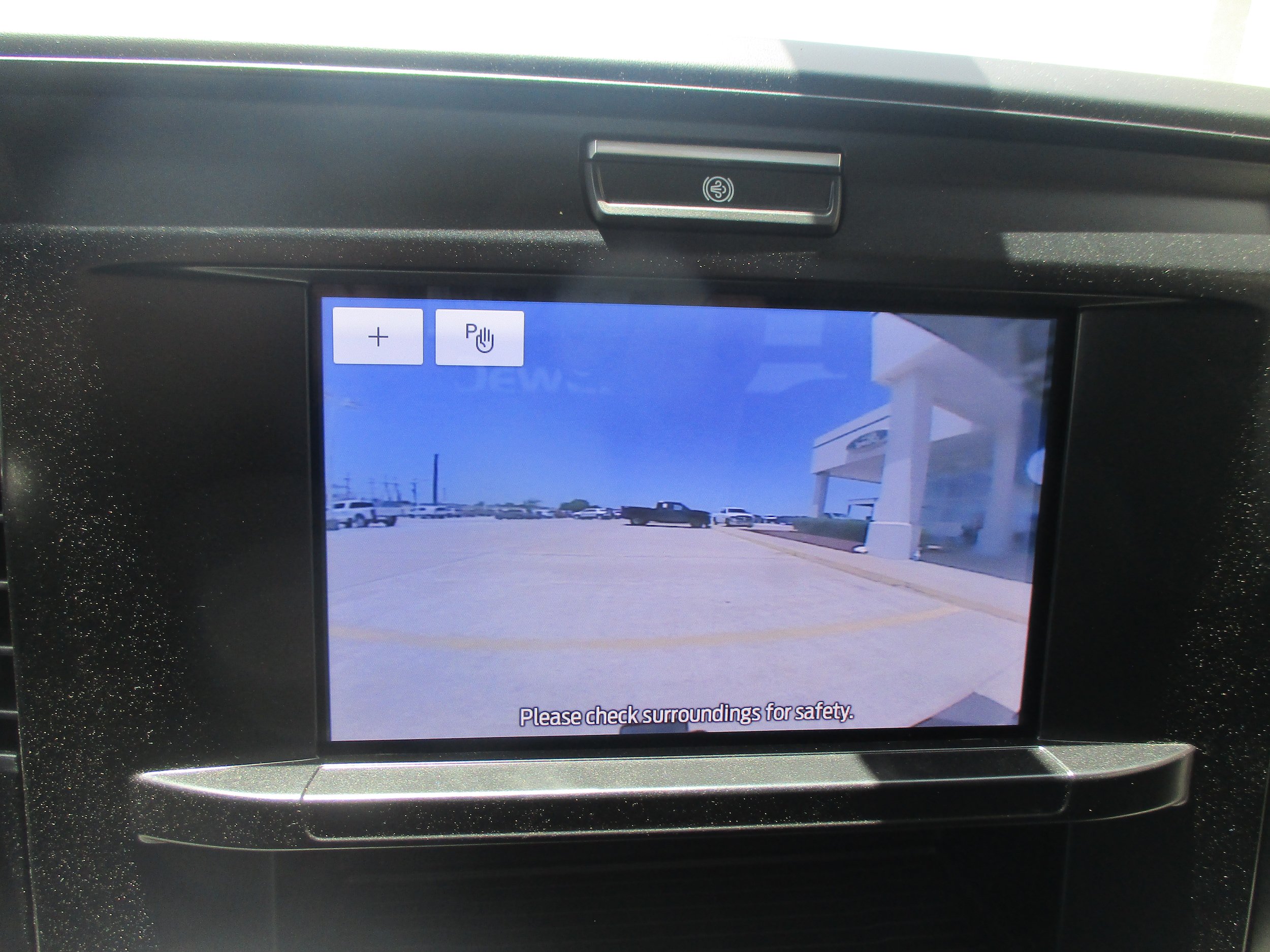 Used 2025 Ford F450 XLT w/ XLT Value Package AWD/4WD image 12