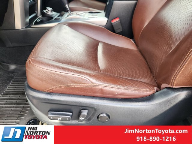 Used 2017 Toyota 4Runner Limited AWD/4WD image 24