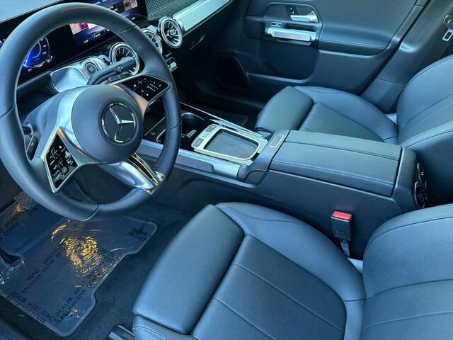 Certified 2024 Mercedes-Benz EQB 300 4MATIC image 11