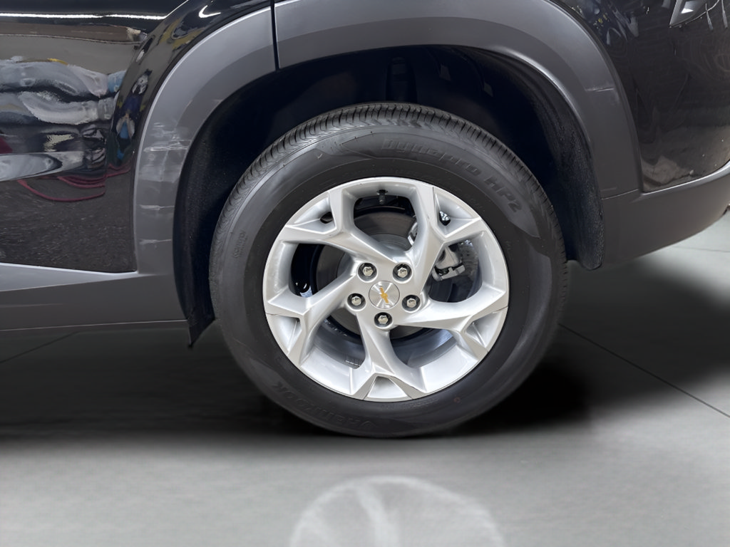 Used 2026 Chevrolet Trax LS w/ LS Convenience Package FWD image 8