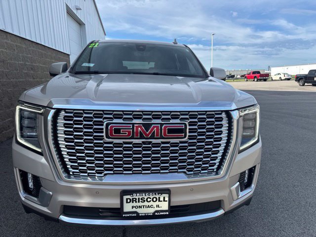 Used 2021 GMC Yukon Denali w/ Denali Premium Package AWD/4WD image 3