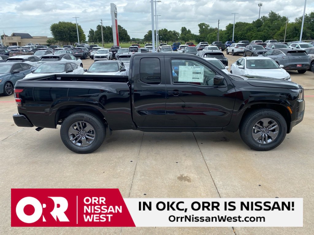 New 2025 Nissan Frontier SV image 6