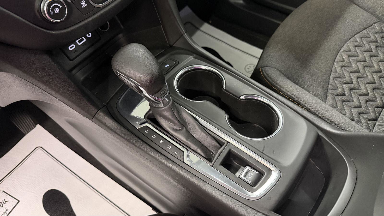 Used 2023 Chevrolet Equinox LT image 19