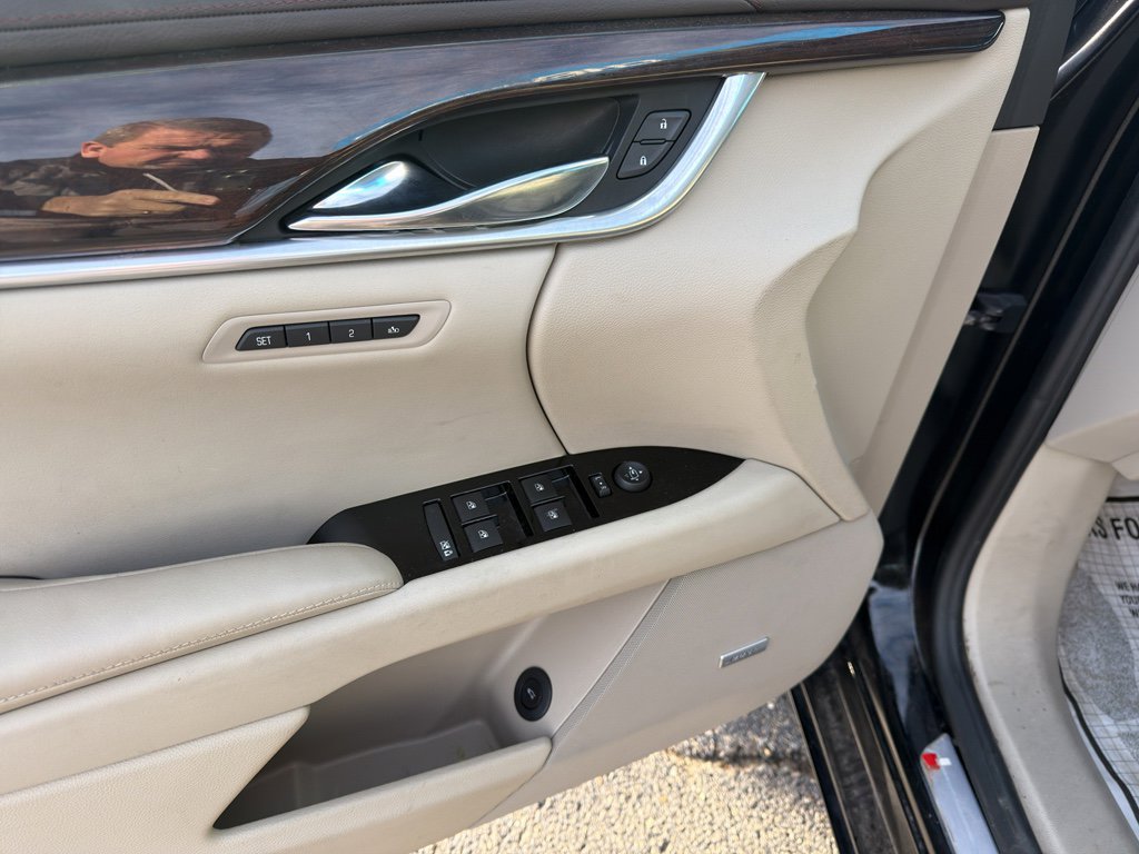 Used 2016 Cadillac XTS Premium image 13