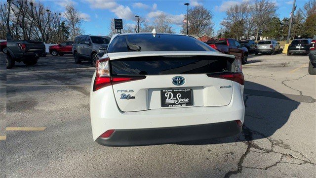 Used 2022 Toyota Prius LE image 9