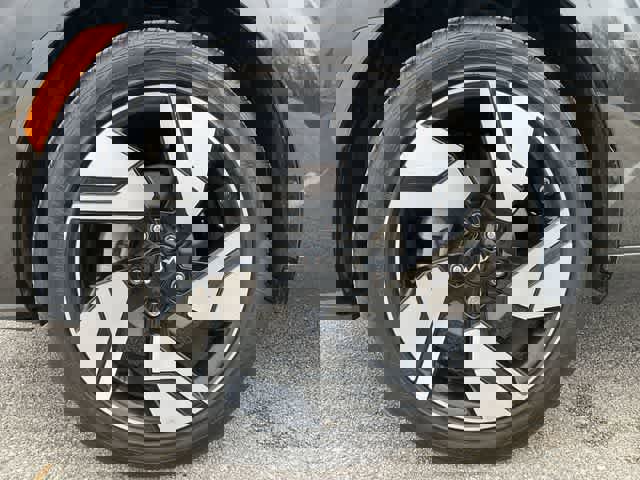 Used 2025 Kia Soul GT-Line image 12