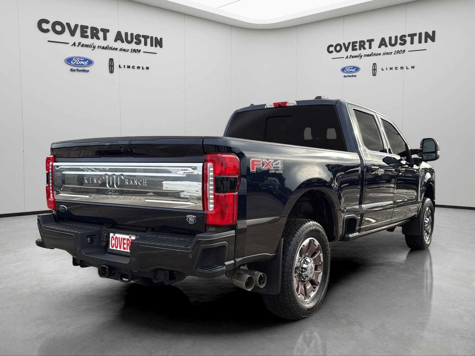 Used 2024 Ford F250 King Ranch w/ FX4 Off-Road Package AWD/4WD image 5