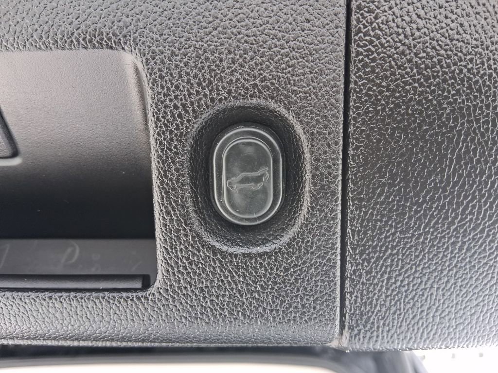 Used 2019 Chevrolet Tahoe LT image 14