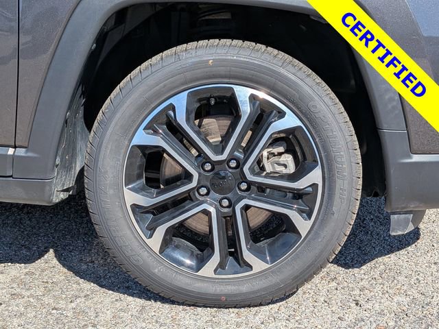 Used 2023 Jeep Compass Limited image 11