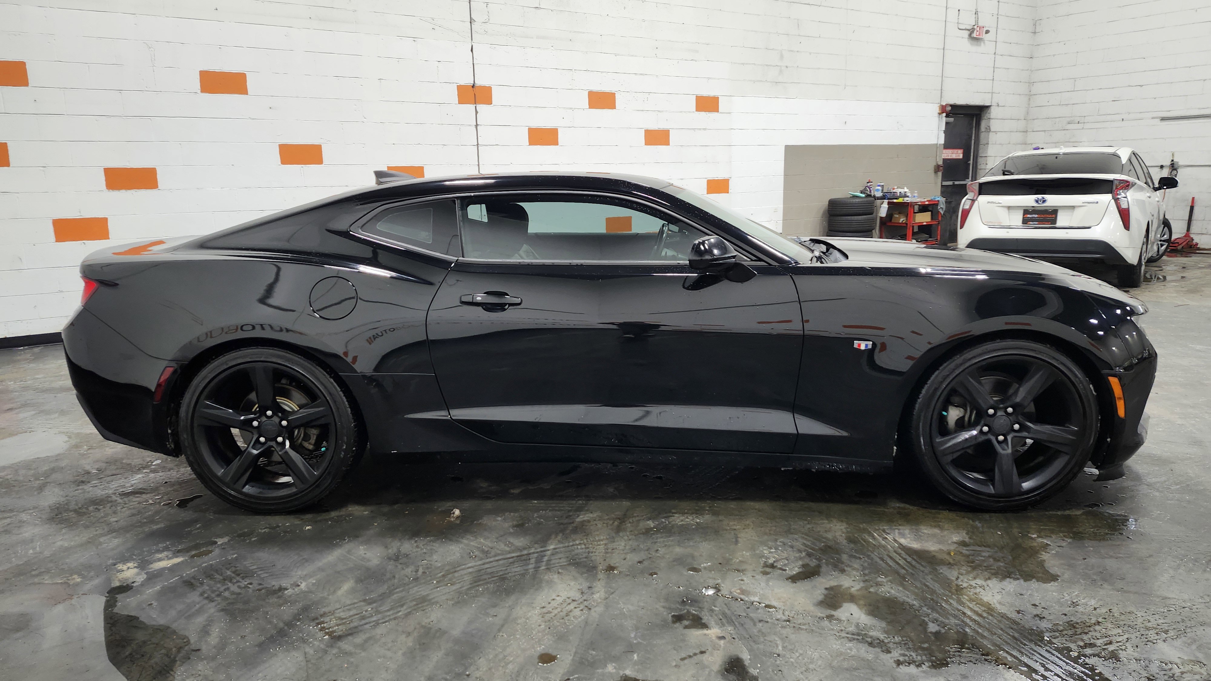 Used 2017 Chevrolet Camaro LT image 17