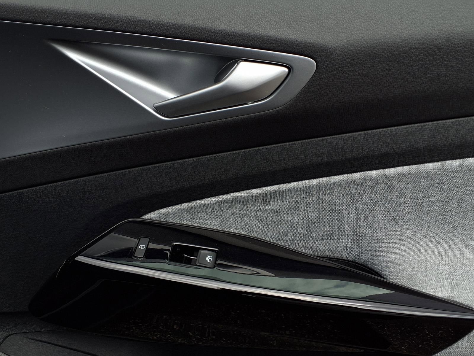 Certified 2023 Volkswagen ID.4 Pro image 25