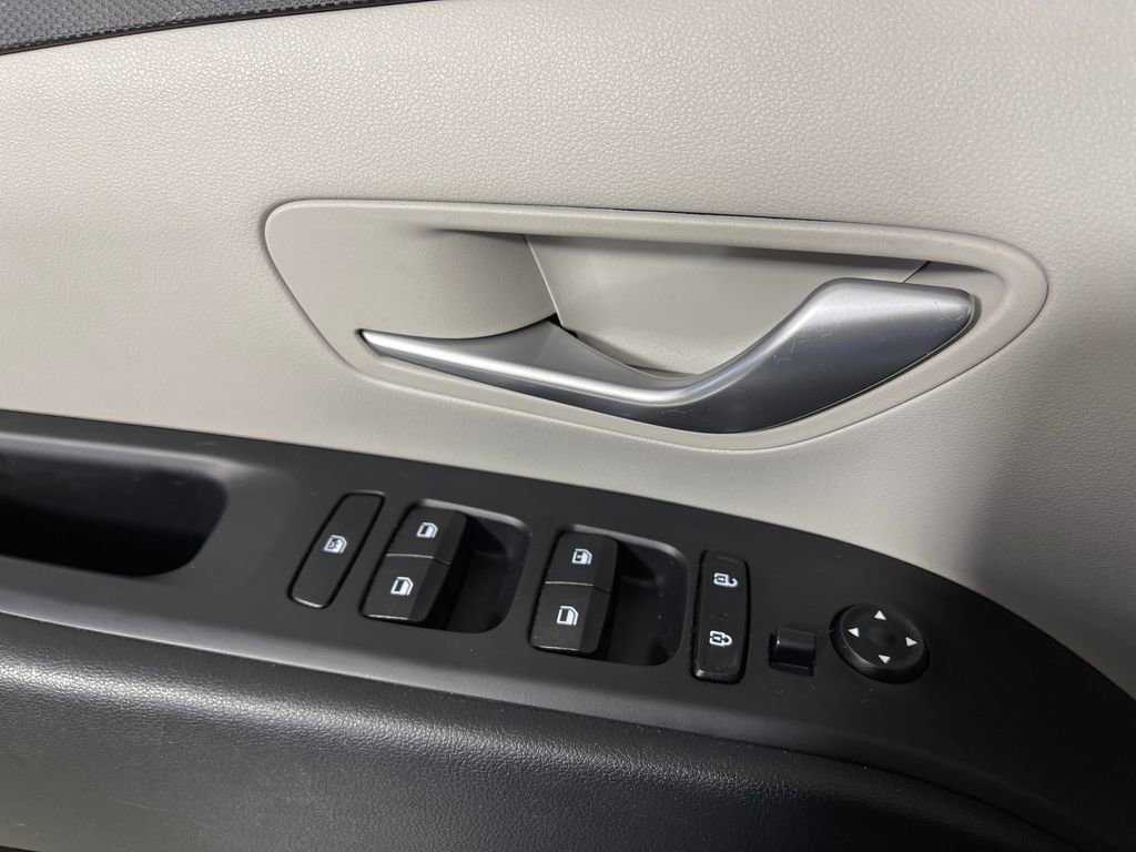 Certified 2024 Hyundai Tucson SE FWD image 18