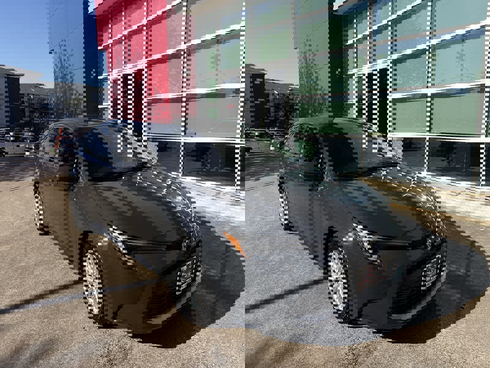 Used 2025 Toyota Corolla XLE image 23