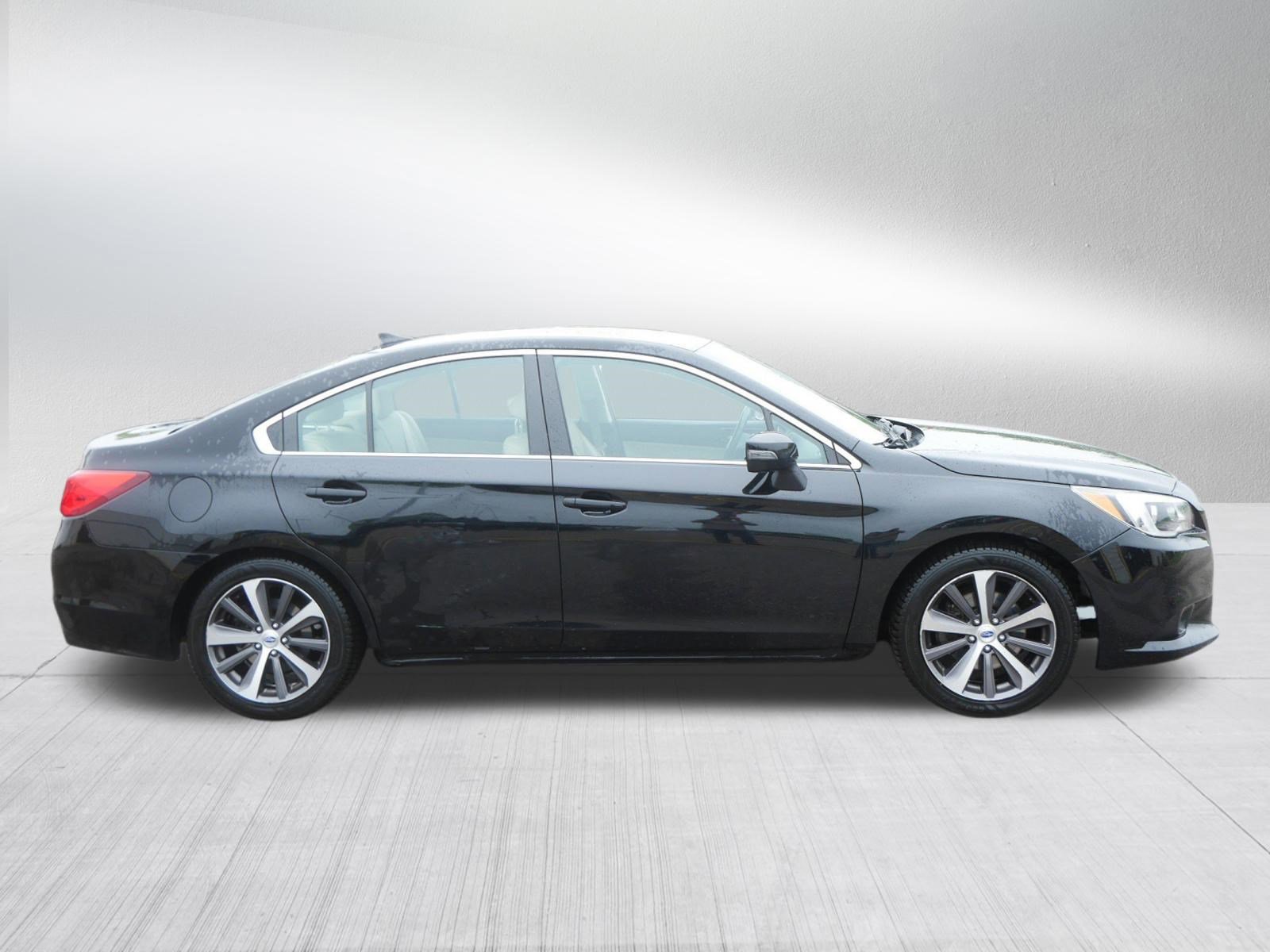 Used 2017 Subaru Legacy 3.6R Limited AWD/4WD image 8