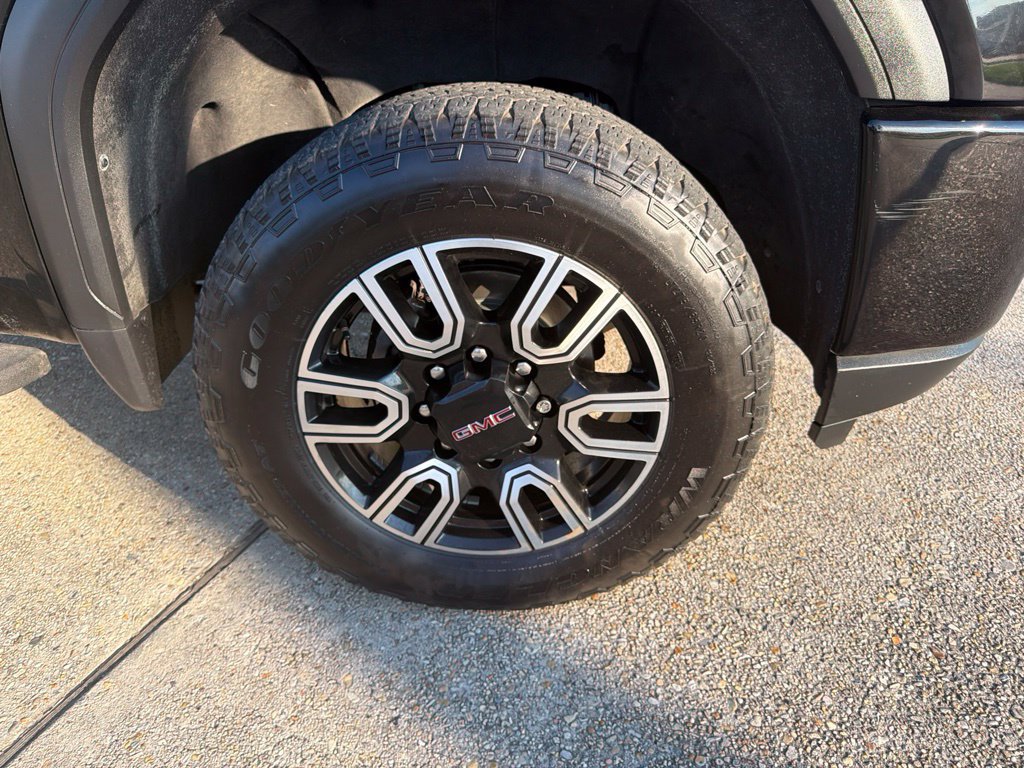 Used 2022 GMC Sierra 2500 AT4 w/ AT4 Preferred Package AWD/4WD image 23