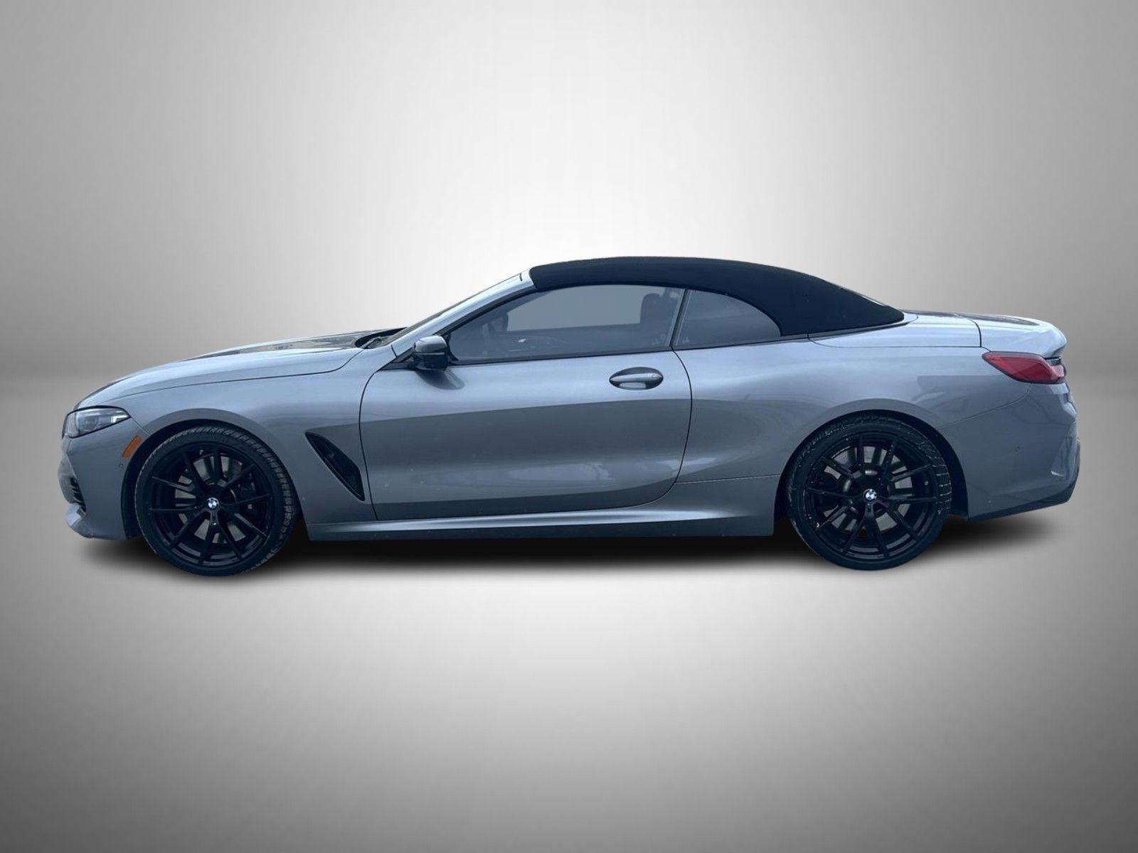 Used 2023 BMW M850i xDrive Convertible image 8