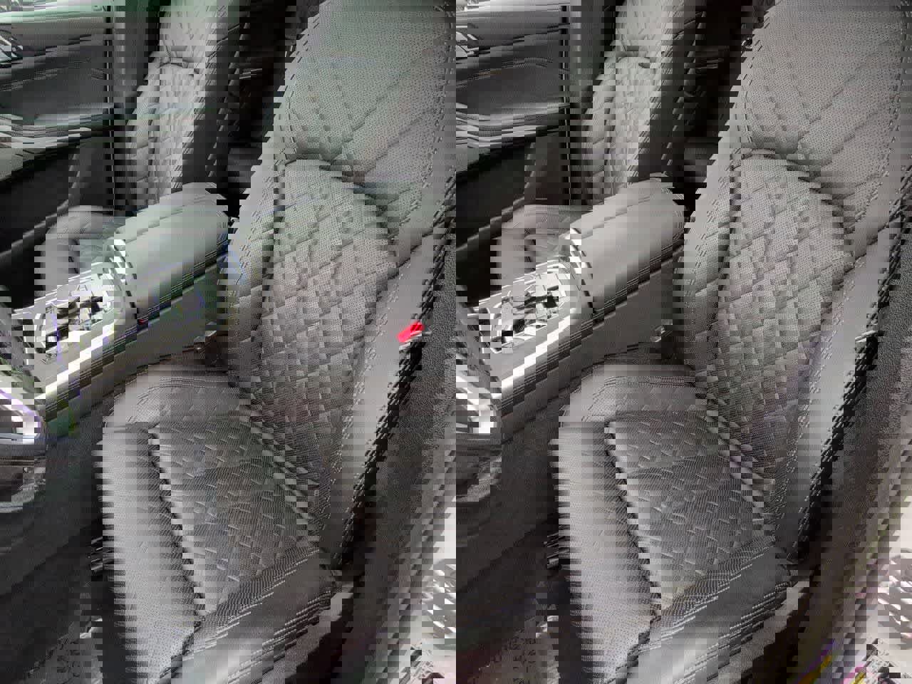 Used 2024 BMW X5 xDrive40i w/ Premium Package image 16