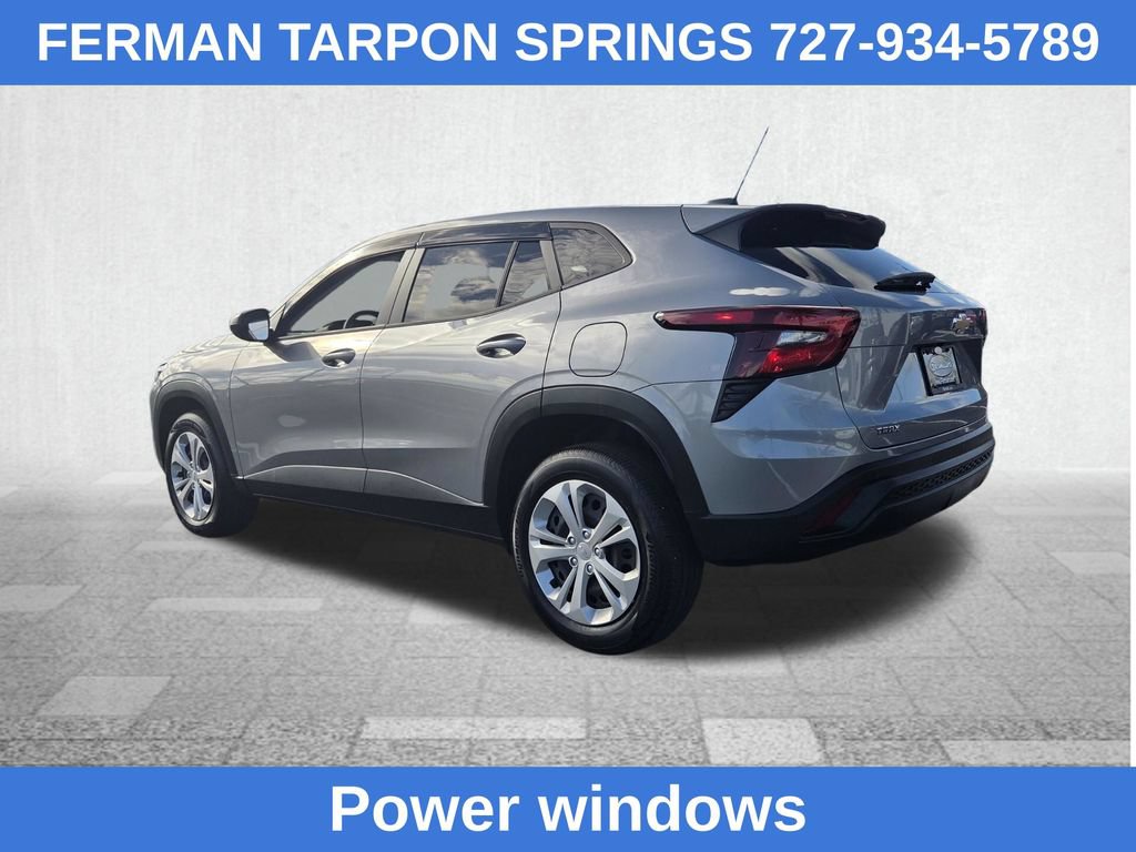 Certified 2025 Chevrolet Trax LS w/ Driver Confidence Package FWD image 9