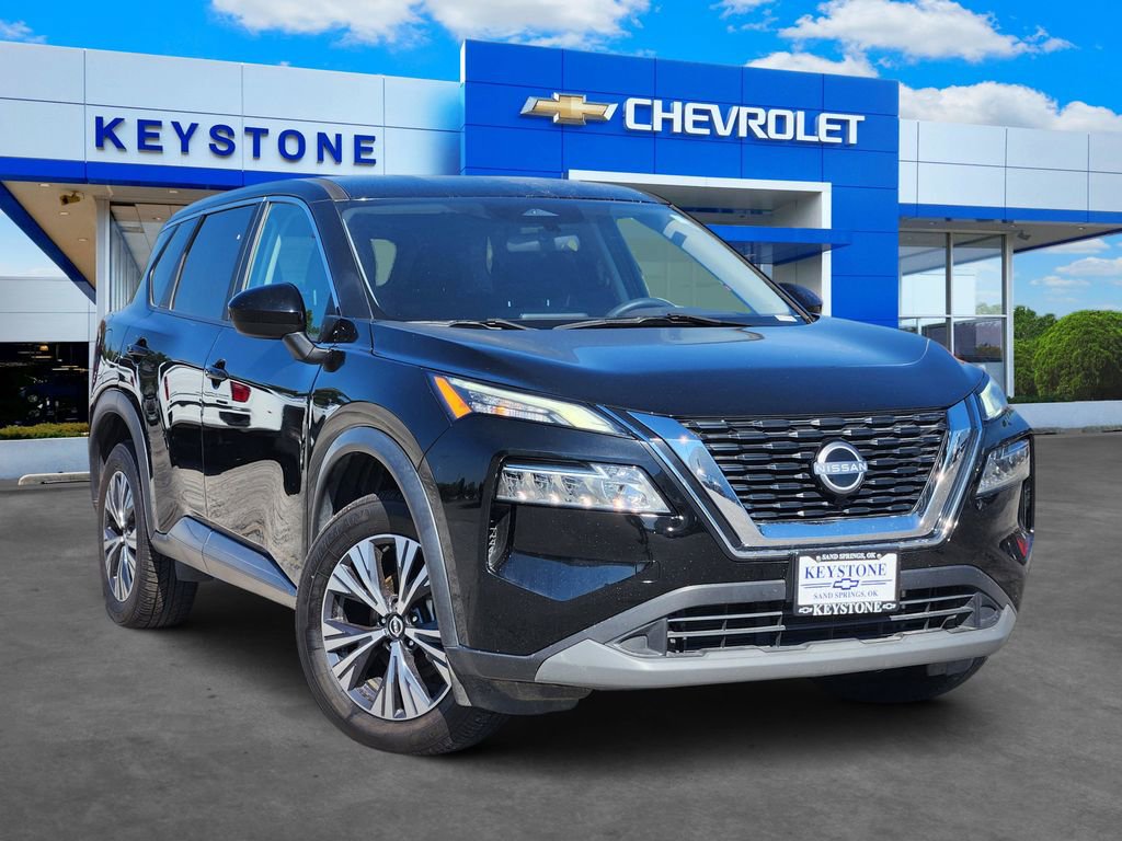 Used 2023 Nissan Rogue SV image 1