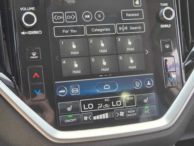Used 2024 Subaru Ascent Limited w/ Technology Package AWD/4WD image 29
