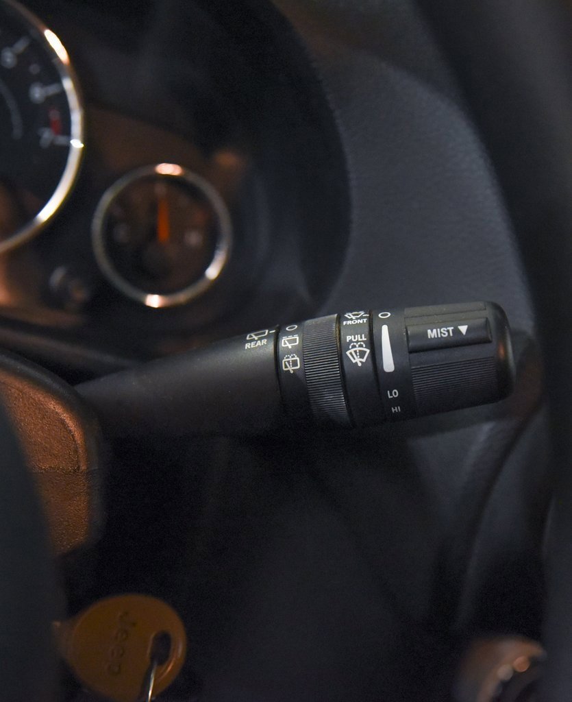 Used 2012 Jeep Wrangler Sport image 17