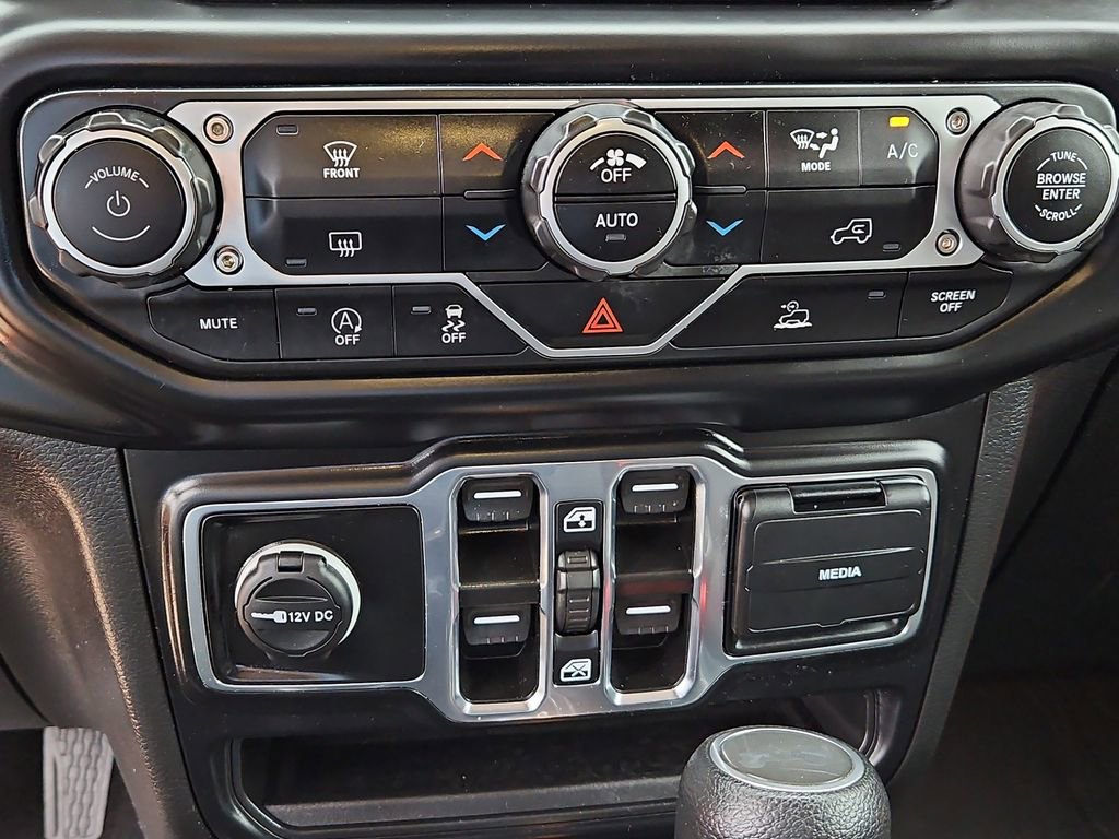 Used 2023 Jeep Wrangler Unlimited Sport AWD/4WD image 28