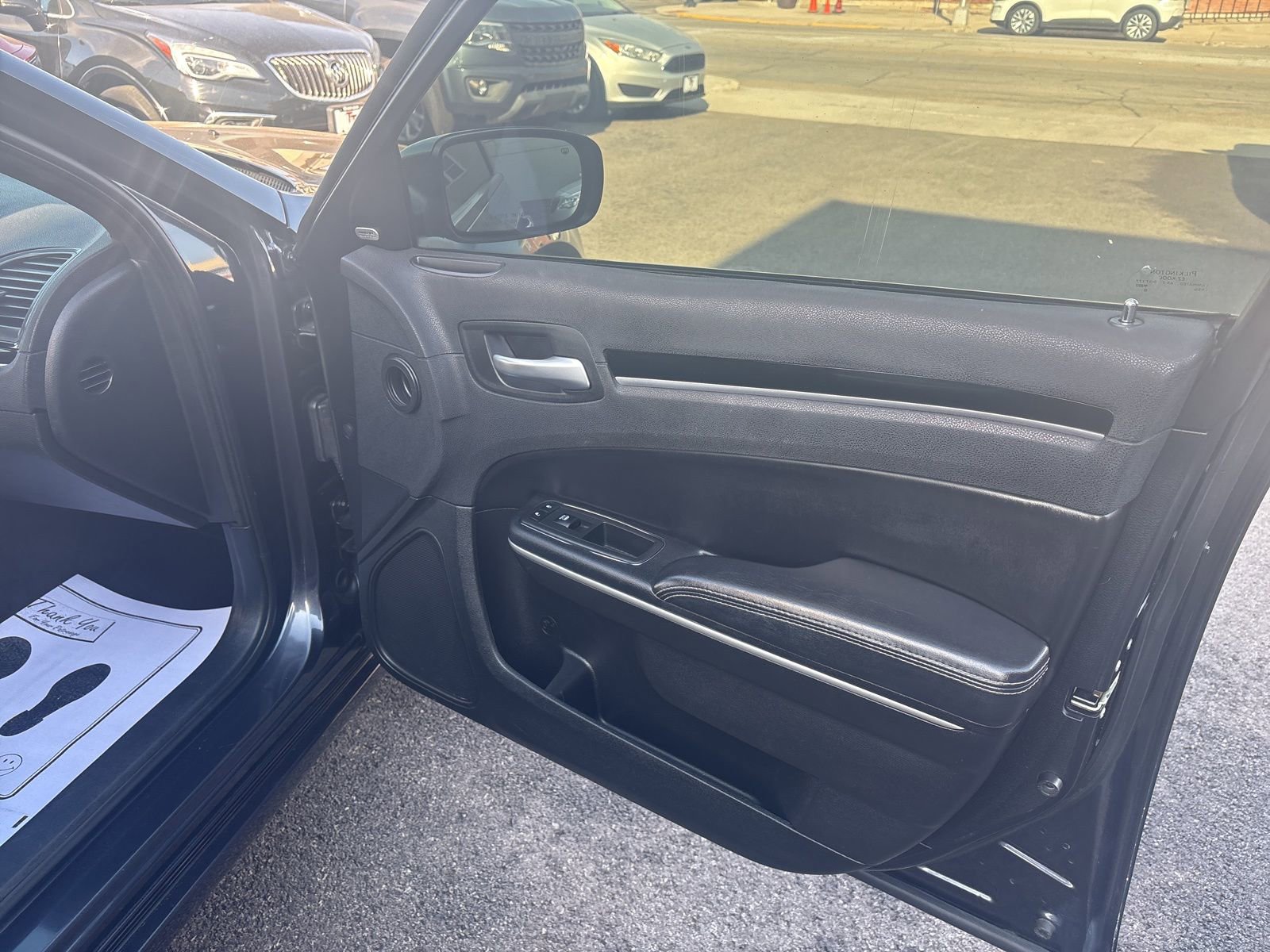 Used 2019 Chrysler 300 S image 18
