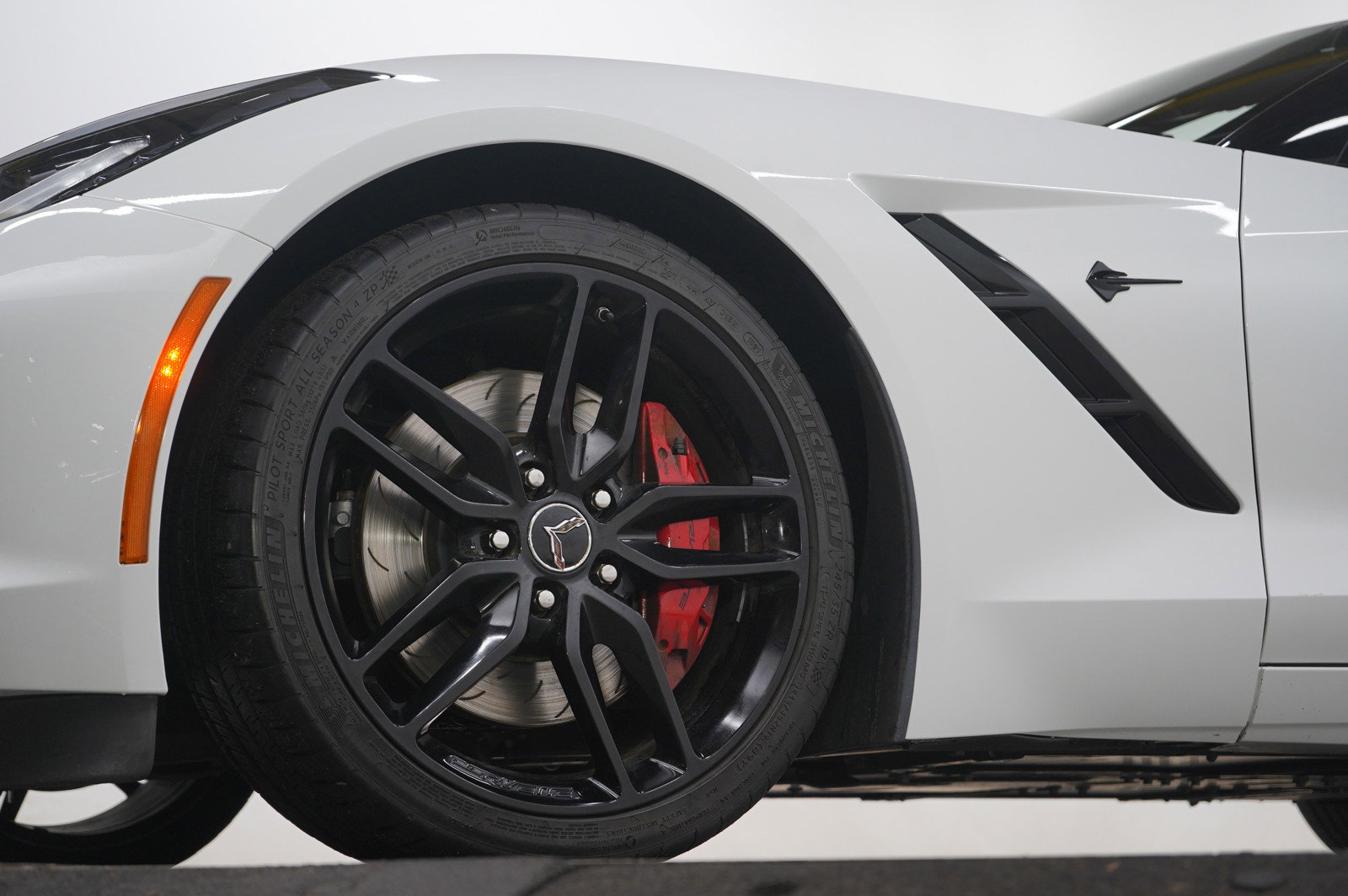 Used 2015 Chevrolet Corvette Stingray Coupe w/ 2LT Preferred Equipment Group image 23