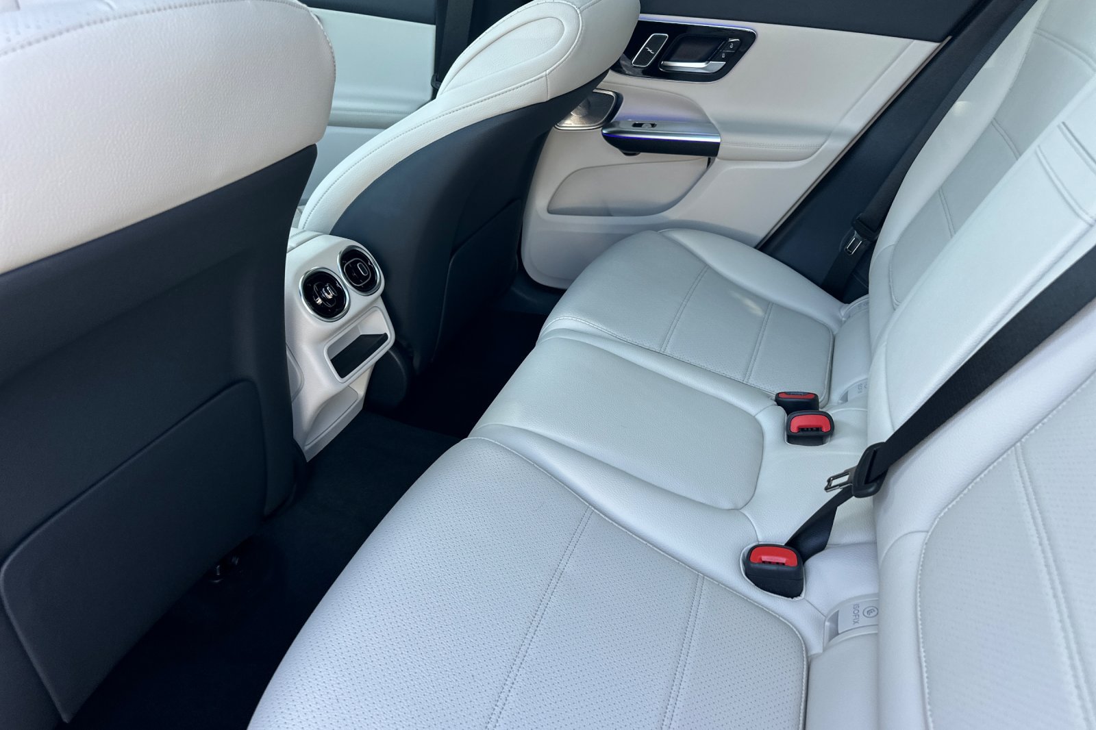 New 2026 Mercedes-Benz GLC 300 4MATIC image 12