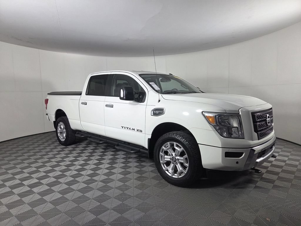 Used 2021 Nissan Titan SV w/ SV Convenience Package AWD/4WD image 3