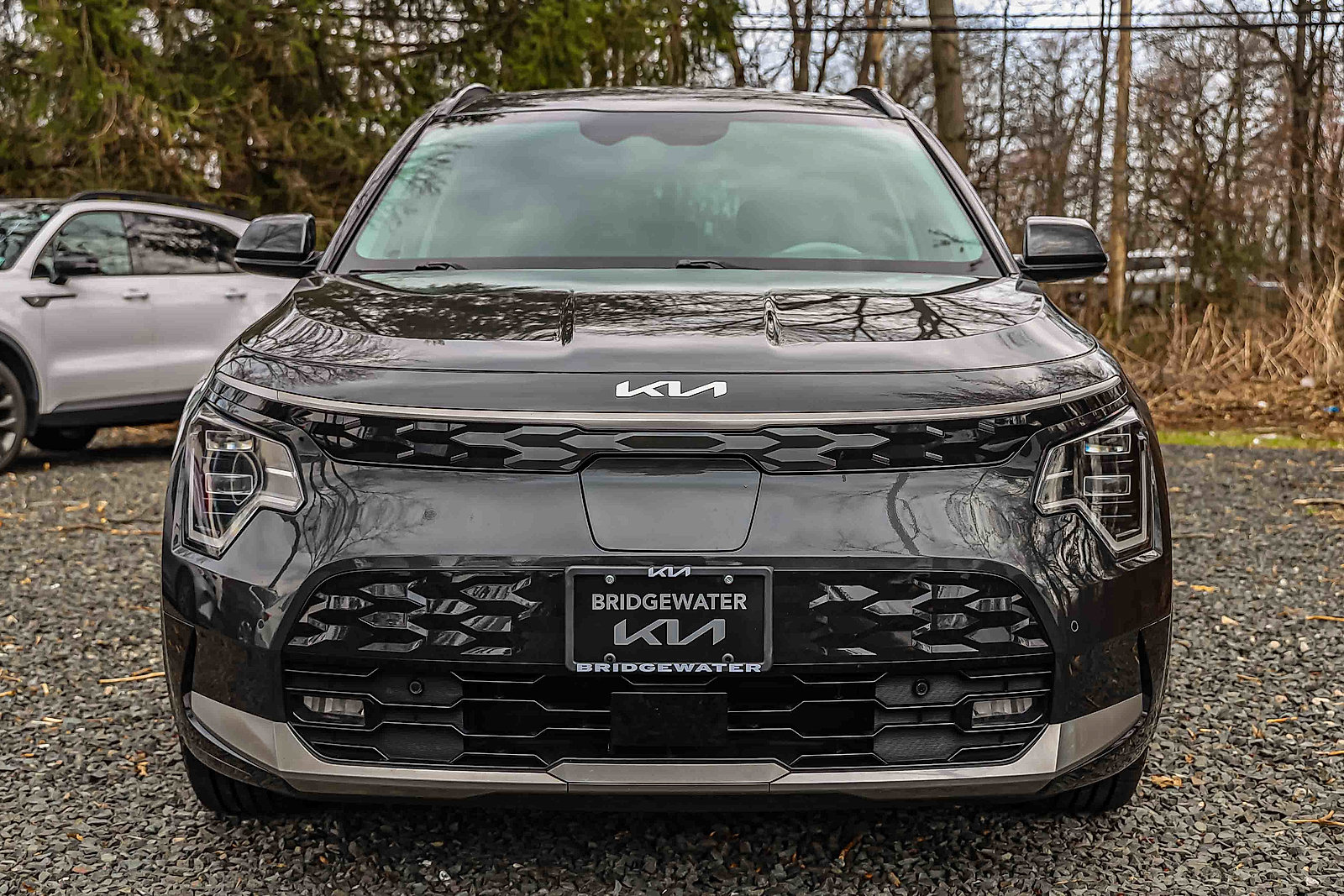 Certified 2023 Kia Niro Wave w/ Wave Preserve Package image 2