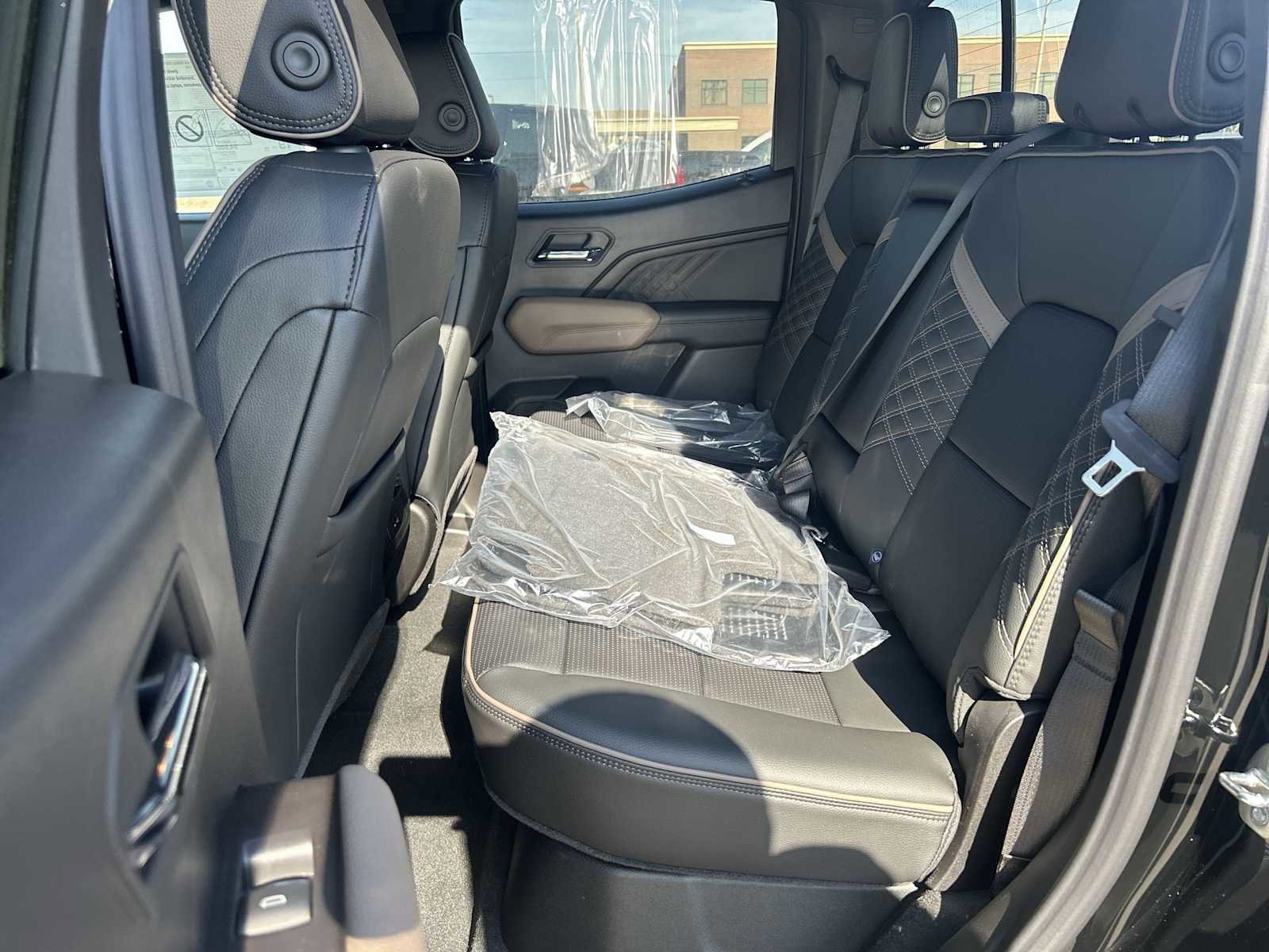 New 2026 GMC Canyon Denali image 25