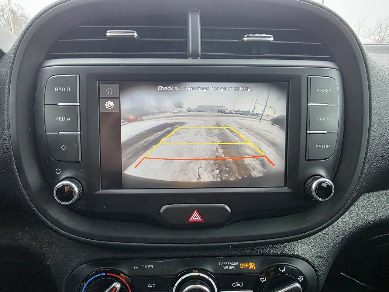 Used 2023 Kia Soul LX image 11