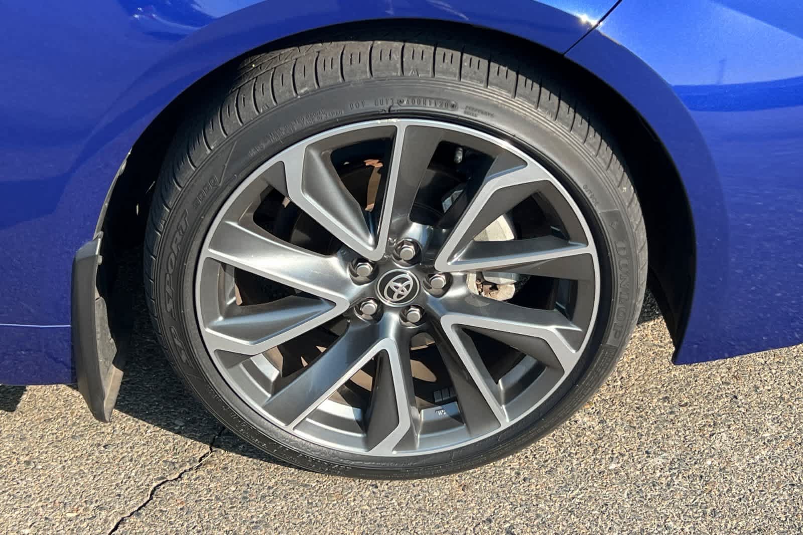 Used 2021 Toyota Corolla SE w/ SE Premium Package FWD image 18