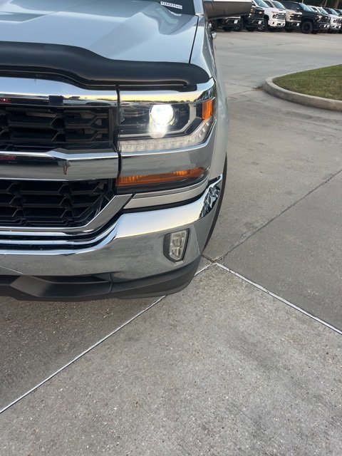 Used 2018 Chevrolet Silverado 1500 LT w/ Texas Edition image 12