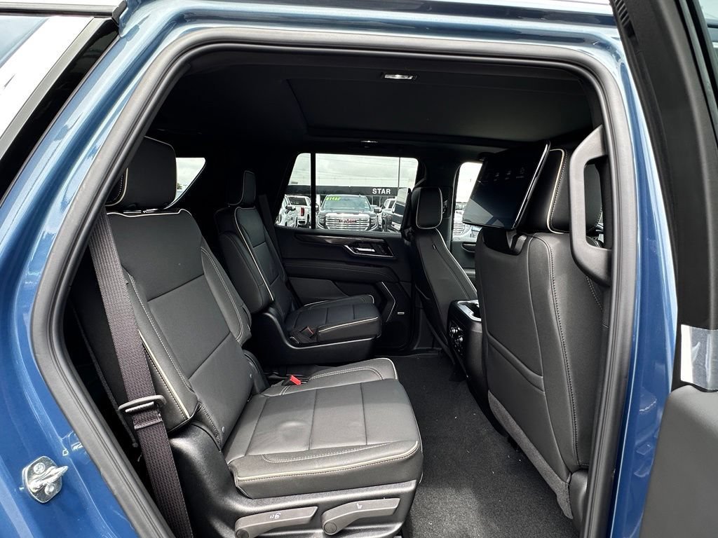 New 2026 GMC Yukon Elevation w/ Elevation Premium Package AWD/4WD image 13
