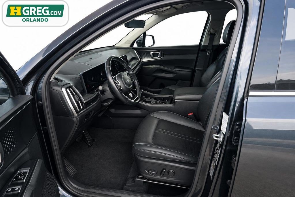 Used 2024 Kia Sorento S AWD/4WD image 10