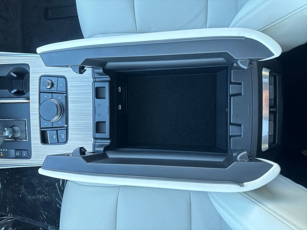 New 2025 MAZDA CX-90 Plug-In Hybrid w/ Premium Plus image 26