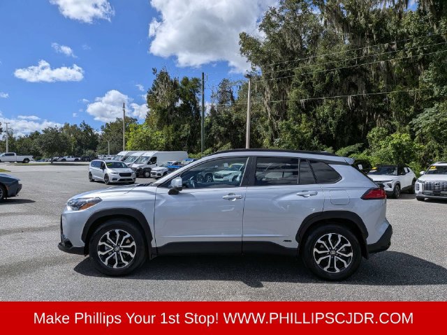 Used 2024 Toyota Corolla Cross AWD Hybrid image 6