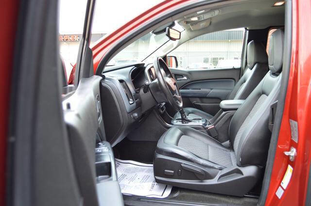 Used 2015 Chevrolet Colorado Z71 image 12