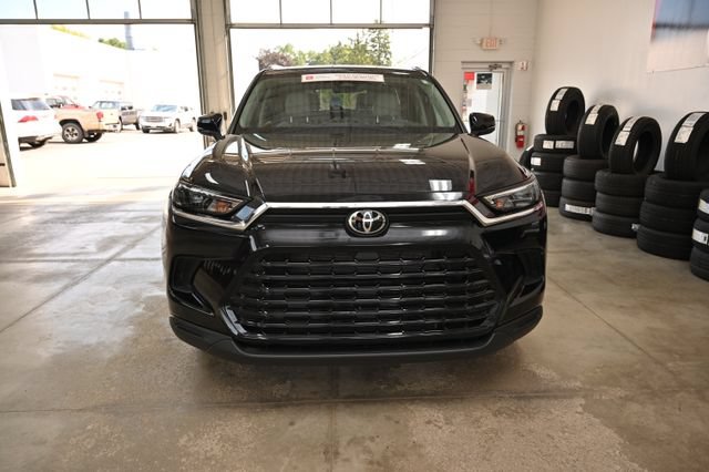 Certified 2026 Toyota Grand Highlander AWD image 2