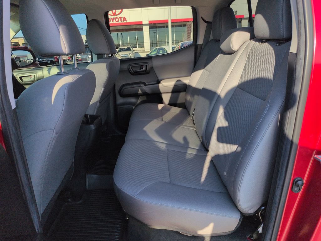 Used 2022 Toyota Tacoma SR AWD/4WD image 25