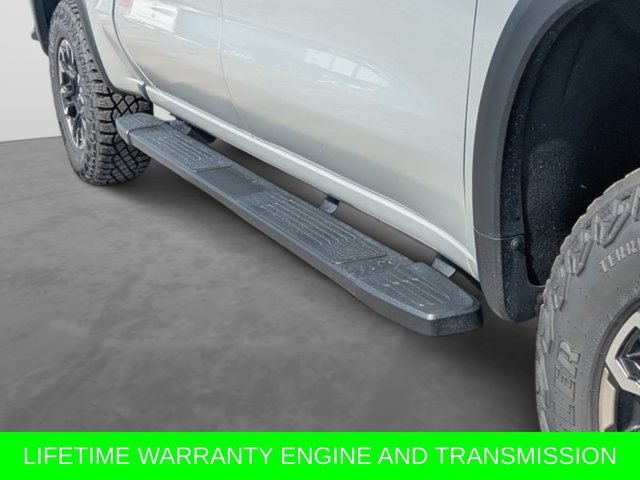 Used 2025 Chevrolet Silverado 1500 ZR2 AWD/4WD image 12